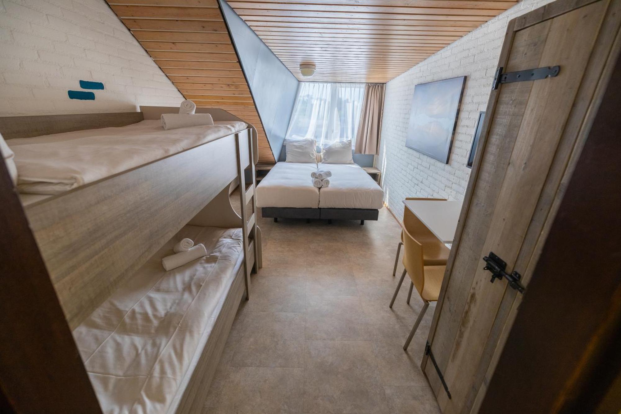 Oer'T Hout Hostel Grou Ngoại thất bức ảnh