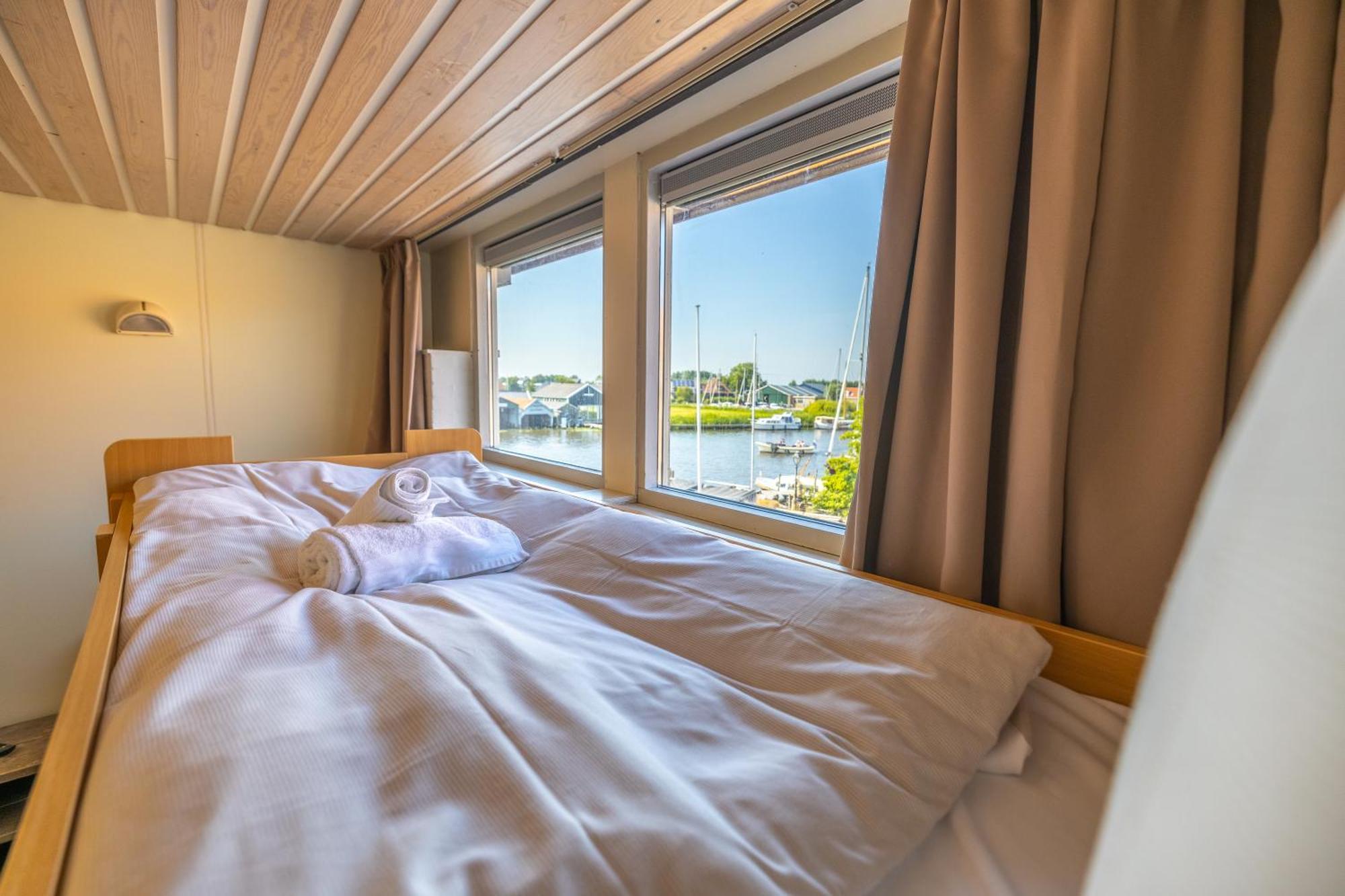 Oer'T Hout Hostel Grou Ngoại thất bức ảnh