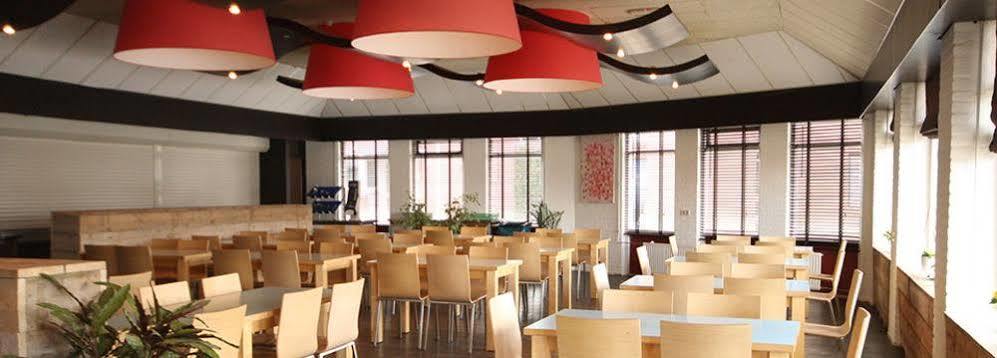 Oer'T Hout Hostel Grou Ngoại thất bức ảnh